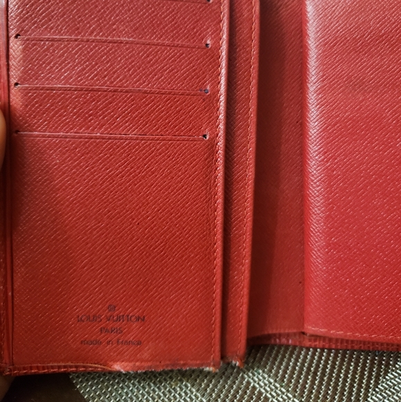 Authentic Red Louis Vuitton Epi Wallet - Picture 4 of 8